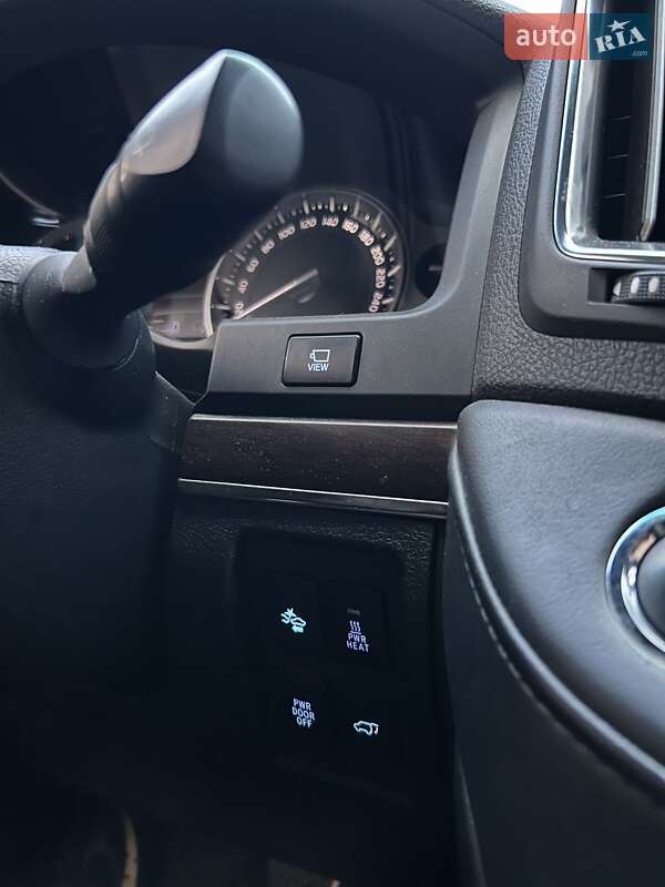 Внедорожник / Кроссовер Toyota Land Cruiser 2019 в Черкассах