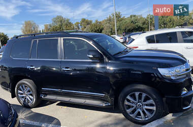 Внедорожник / Кроссовер Toyota Land Cruiser 2017 в Киеве