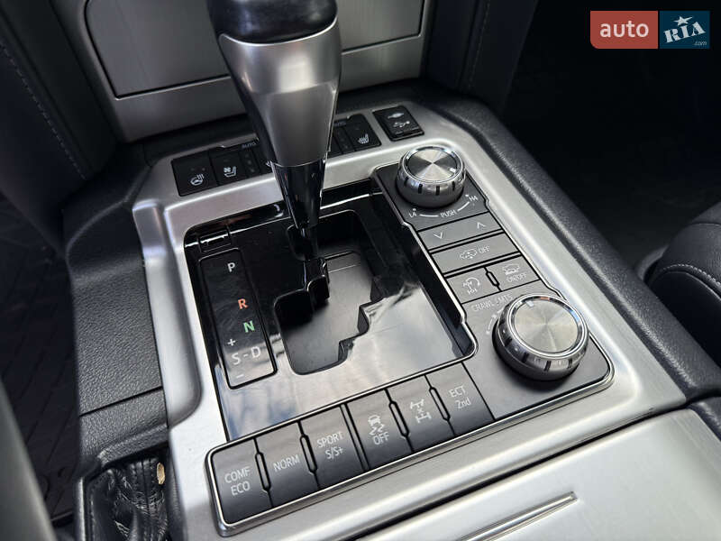 Позашляховик / Кросовер Toyota Land Cruiser 2018 в Ужгороді фото 25 Позашляховик / Кросовер Toyota Land Cruiser 2018 в Ужгороді