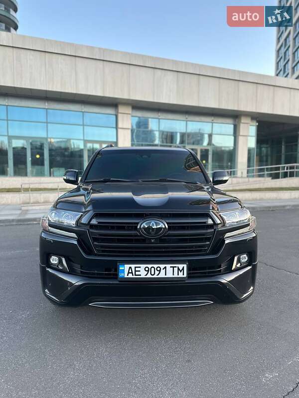 Внедорожник / Кроссовер Toyota Land Cruiser 2017 в Днепре