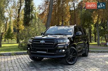 Внедорожник / Кроссовер Toyota Land Cruiser 2018 в Киеве