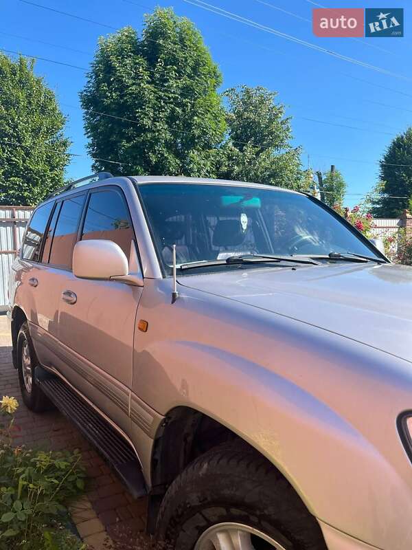 Внедорожник / Кроссовер Toyota Land Cruiser 2001 в Балаклее