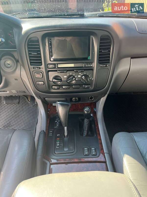 Внедорожник / Кроссовер Toyota Land Cruiser 2001 в Балаклее