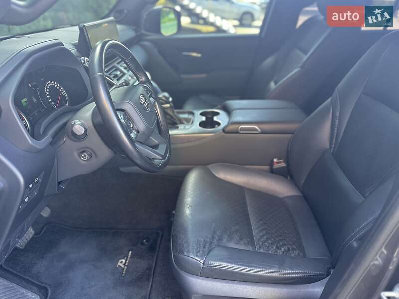 Внедорожник / Кроссовер Toyota Land Cruiser 2021 в Киеве