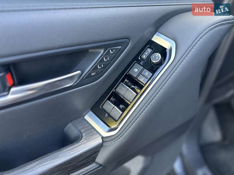 Внедорожник / Кроссовер Toyota Land Cruiser 2021 в Киеве