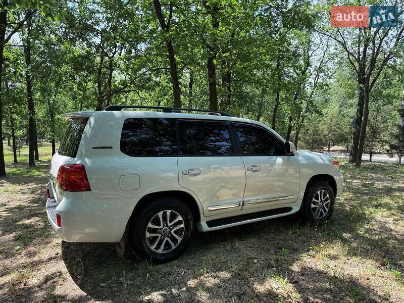 Внедорожник / Кроссовер Toyota Land Cruiser 2013 в Запорожье