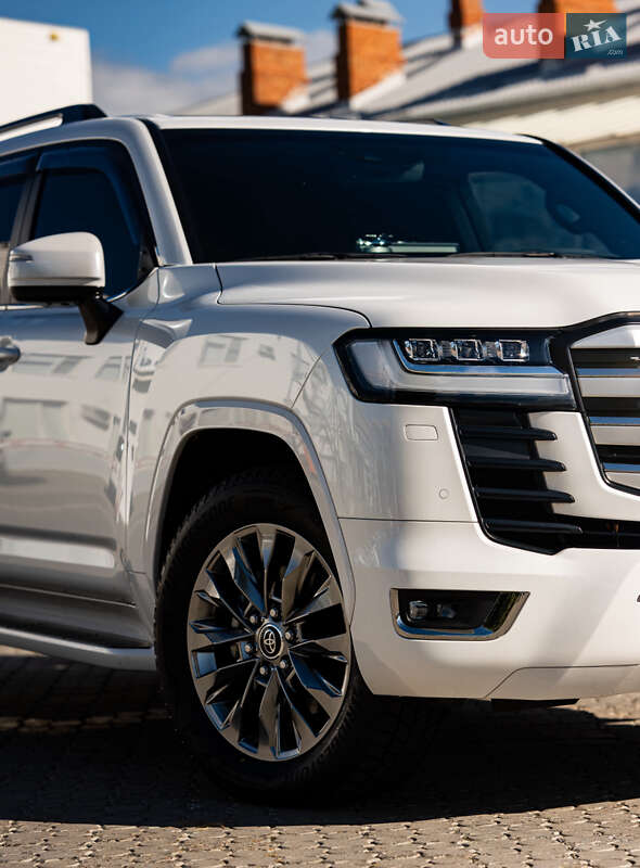 Позашляховик / Кросовер Toyota Land Cruiser 2023 в Чернівцях фото 35 Позашляховик / Кросовер Toyota Land Cruiser 2023 в Чернівцях