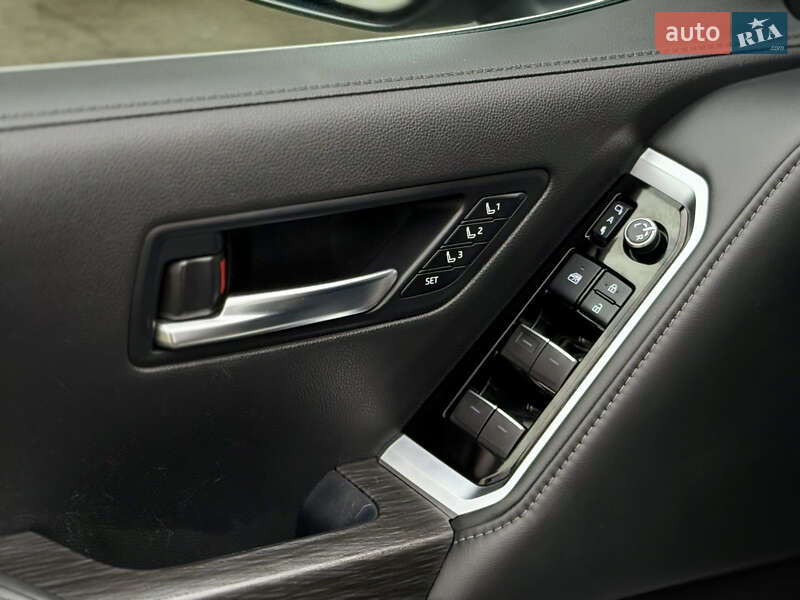 Внедорожник / Кроссовер Toyota Land Cruiser 2021 в Харькове