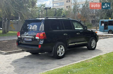 Внедорожник / Кроссовер Toyota Land Cruiser 2014 в 