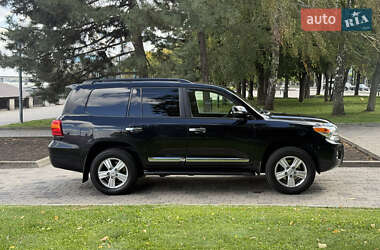 Внедорожник / Кроссовер Toyota Land Cruiser 2014 в 