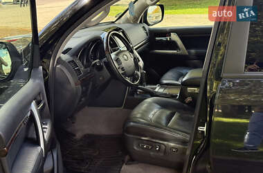 Внедорожник / Кроссовер Toyota Land Cruiser 2014 в 