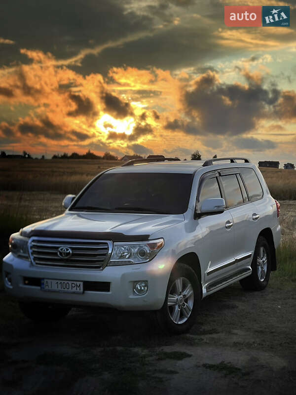 Toyota Land Cruiser 2012