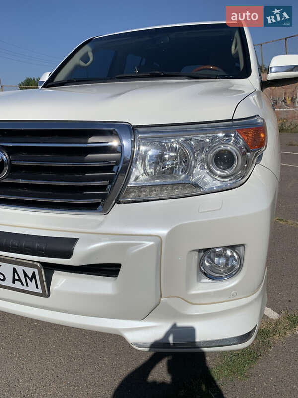 Внедорожник / Кроссовер Toyota Land Cruiser 2013 в Кривом Роге