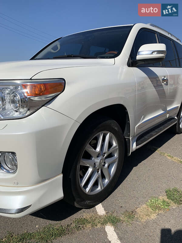 Внедорожник / Кроссовер Toyota Land Cruiser 2013 в Кривом Роге