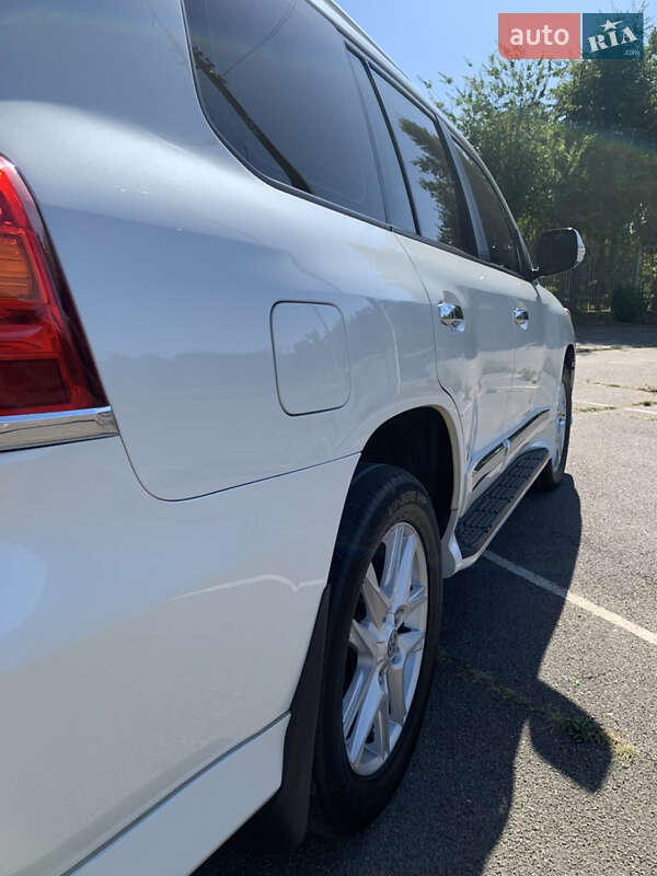 Внедорожник / Кроссовер Toyota Land Cruiser 2013 в Кривом Роге