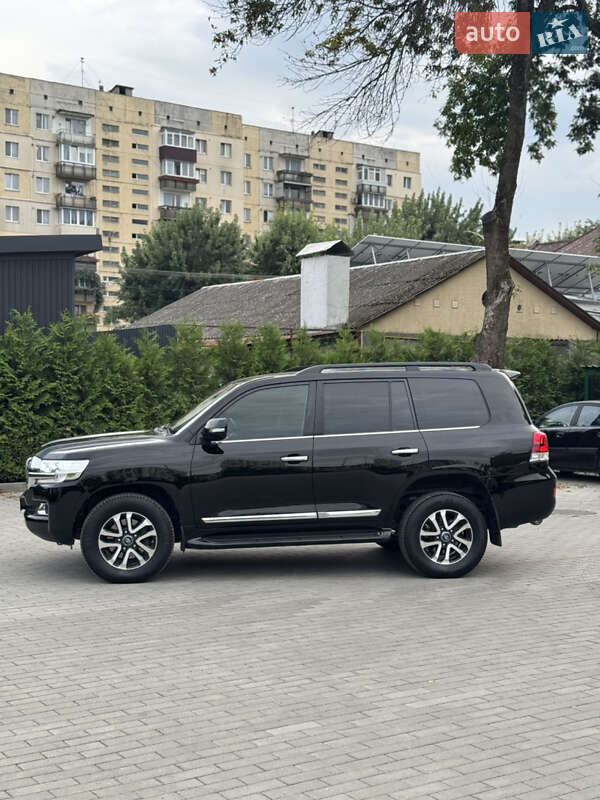 Внедорожник / Кроссовер Toyota Land Cruiser 2019 в Ужгороде