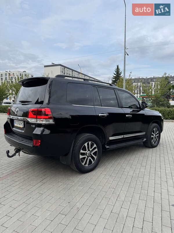 Внедорожник / Кроссовер Toyota Land Cruiser 2019 в Ужгороде