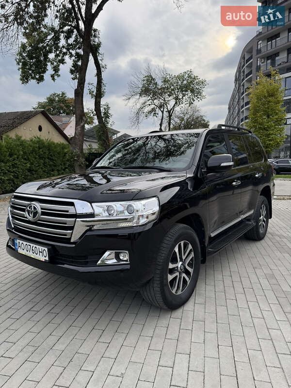 Внедорожник / Кроссовер Toyota Land Cruiser 2019 в Ужгороде