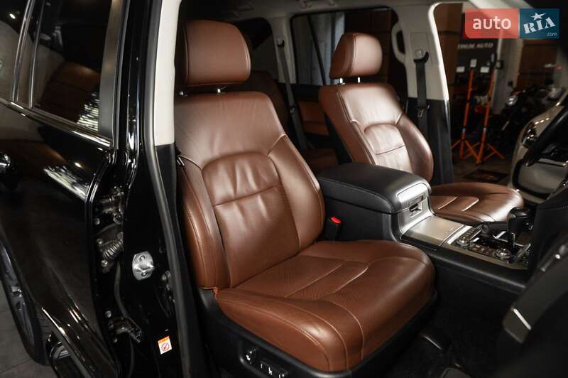Внедорожник / Кроссовер Toyota Land Cruiser 2018 в Одессе фото 7 Внедорожник / Кроссовер Toyota Land Cruiser 2018 в Одессе