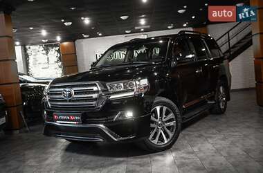 Позашляховик / Кросовер Toyota Land Cruiser 2018 в 