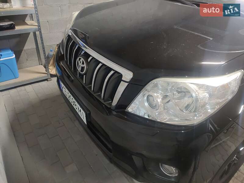 Внедорожник / Кроссовер Toyota Land Cruiser 2012 в Кривом Роге фото 4 Внедорожник / Кроссовер Toyota Land Cruiser 2012 в Кривом Роге