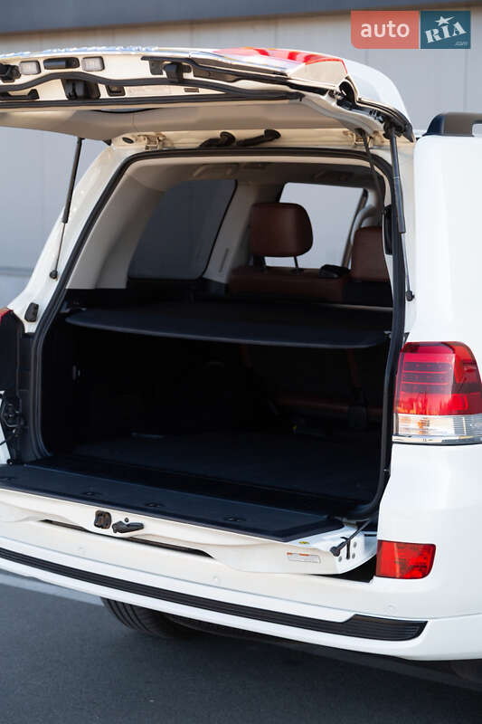 Внедорожник / Кроссовер Toyota Land Cruiser 2019 в Киеве