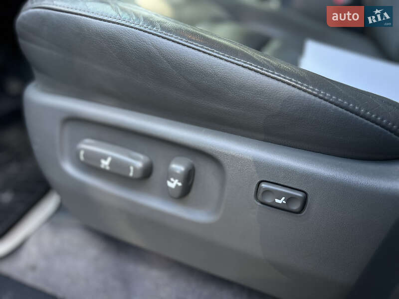 Внедорожник / Кроссовер Toyota Land Cruiser 2011 в Умани фото 10 Внедорожник / Кроссовер Toyota Land Cruiser 2011 в Умани