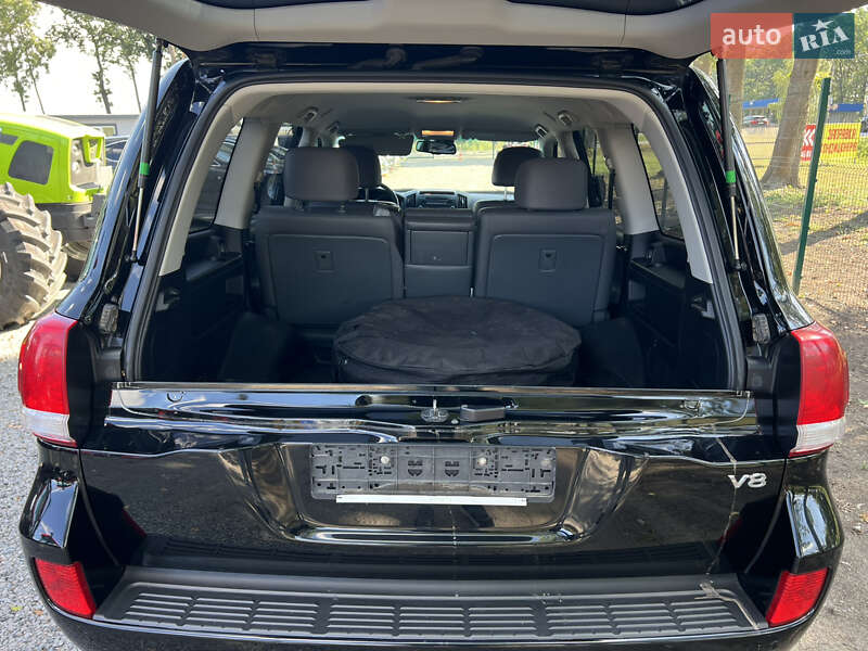 Внедорожник / Кроссовер Toyota Land Cruiser 2011 в Умани фото 8 Внедорожник / Кроссовер Toyota Land Cruiser 2011 в Умани