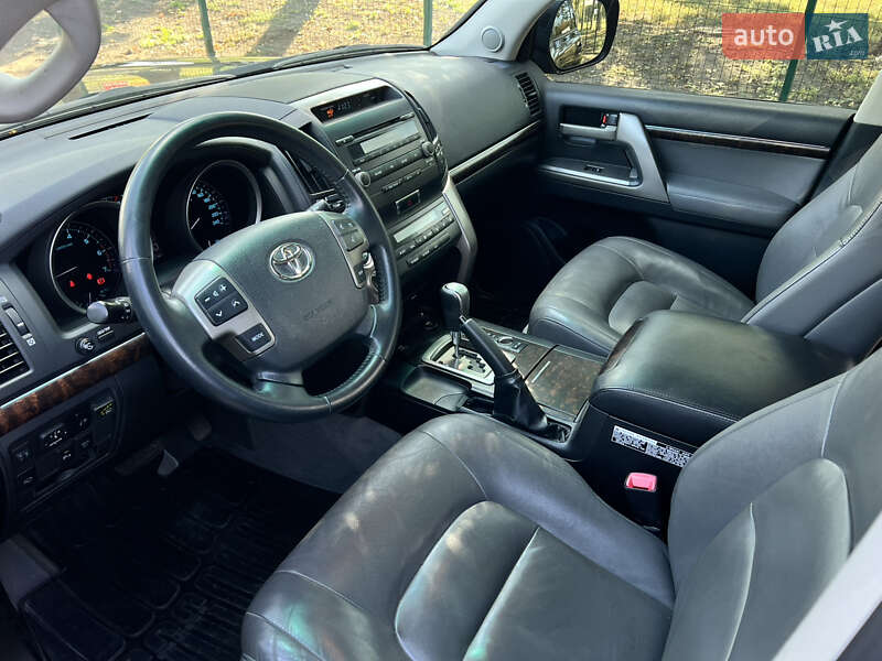 Внедорожник / Кроссовер Toyota Land Cruiser 2011 в Умани фото 20 Внедорожник / Кроссовер Toyota Land Cruiser 2011 в Умани