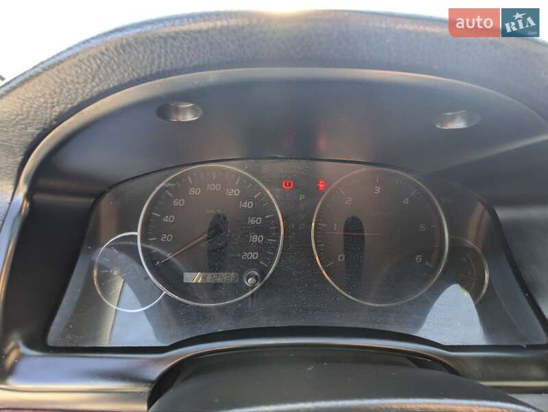 Внедорожник / Кроссовер Toyota Land Cruiser 2004 в Львове