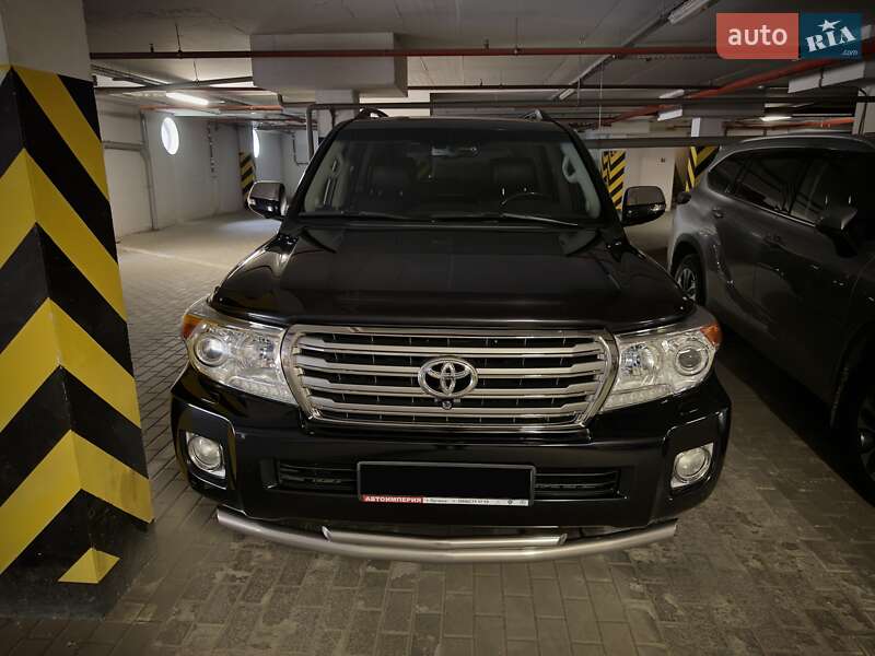 Внедорожник / Кроссовер Toyota Land Cruiser 2013 в Харькове