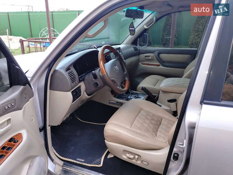 Позашляховик / Кросовер Toyota Land Cruiser 2004 в Одесі
