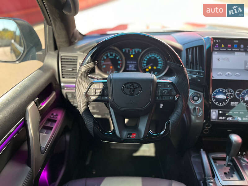 Внедорожник / Кроссовер Toyota Land Cruiser 2007 в Киеве