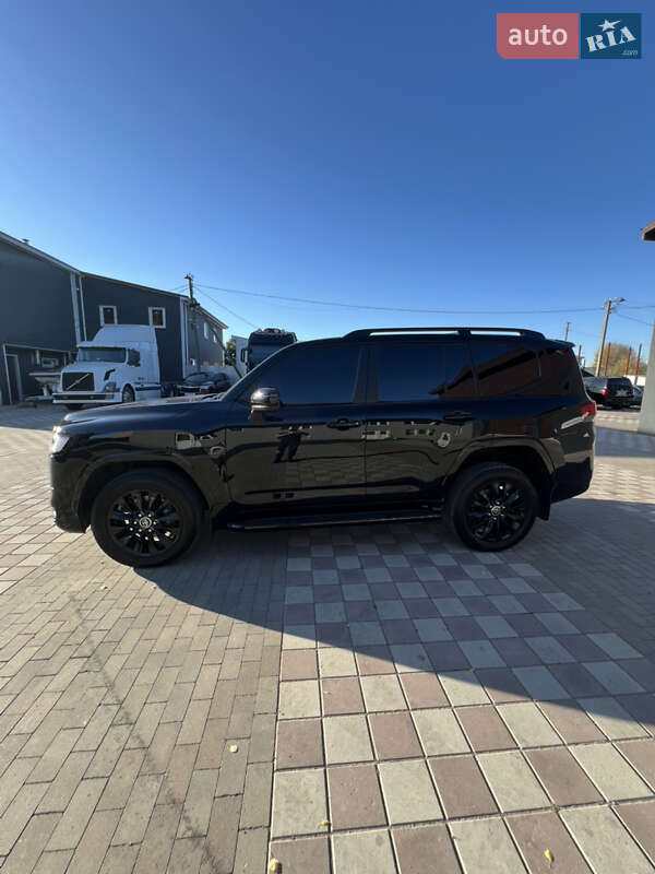 Внедорожник / Кроссовер Toyota Land Cruiser 2022 в Киеве