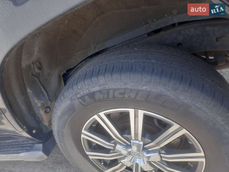 Внедорожник / Кроссовер Toyota Land Cruiser 2007 в Днепре