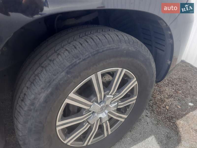 Внедорожник / Кроссовер Toyota Land Cruiser 2007 в Днепре