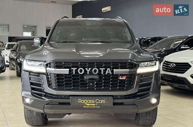 Внедорожник / Кроссовер Toyota Land Cruiser 2021 в  фото 4 Внедорожник / Кроссовер Toyota Land Cruiser 2021 в