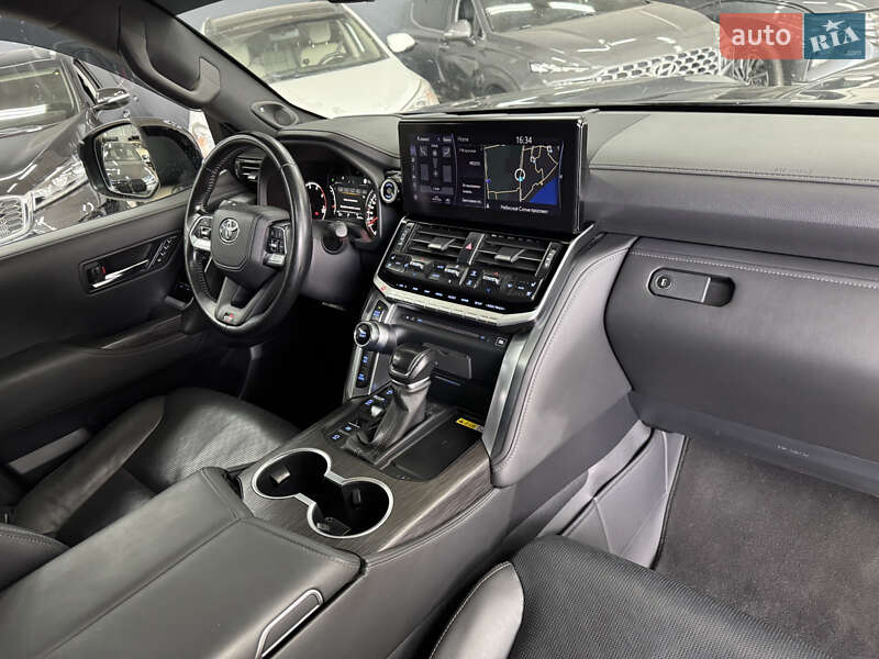 Позашляховик / Кросовер Toyota Land Cruiser 2021 в Одесі фото 26 Позашляховик / Кросовер Toyota Land Cruiser 2021 в Одесі