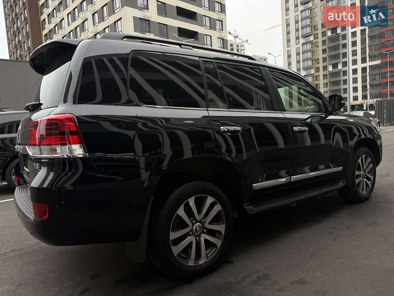 Внедорожник / Кроссовер Toyota Land Cruiser 2020 в Киеве фото 33 Внедорожник / Кроссовер Toyota Land Cruiser 2020 в Киеве