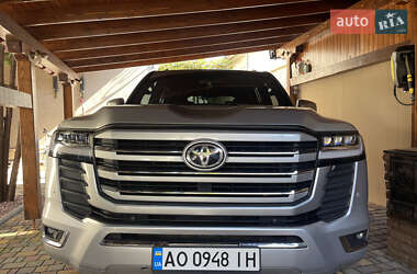 Внедорожник / Кроссовер Toyota Land Cruiser 2011 в 