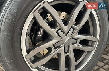 Внедорожник / Кроссовер Toyota Land Cruiser 2011 в 