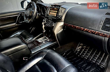 Внедорожник / Кроссовер Toyota Land Cruiser 2011 в 