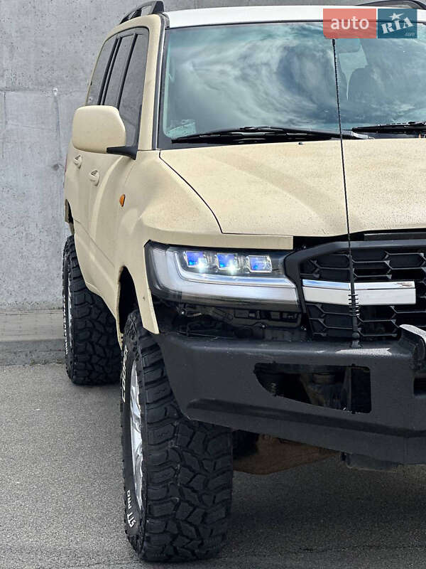 Внедорожник / Кроссовер Toyota Land Cruiser 2001 в Киеве