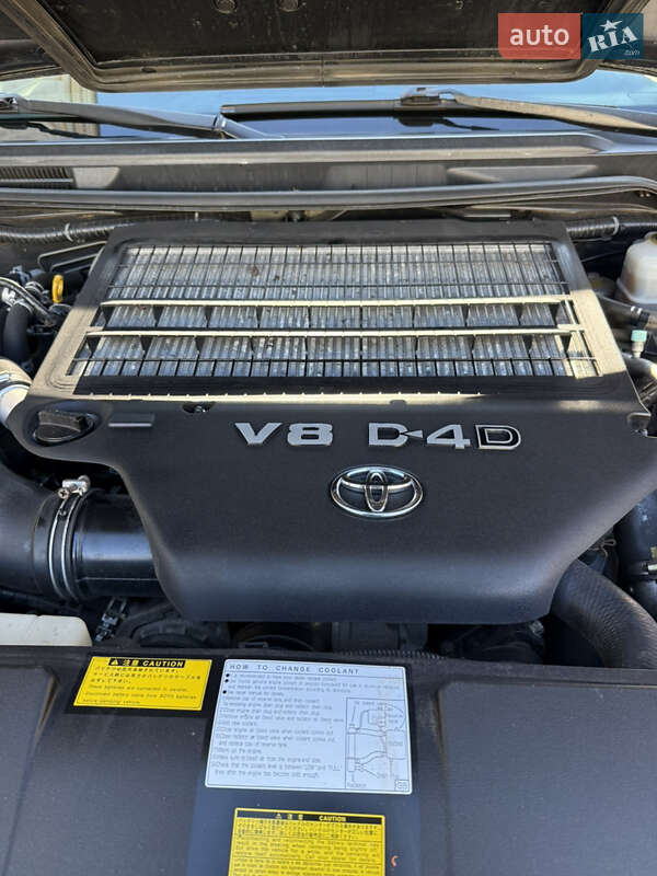Позашляховик / Кросовер Toyota Land Cruiser 2011 в Києві