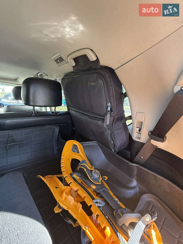 Позашляховик / Кросовер Toyota Land Cruiser 2011 в Києві