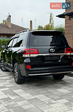 Внедорожник / Кроссовер Toyota Land Cruiser 2020 в 