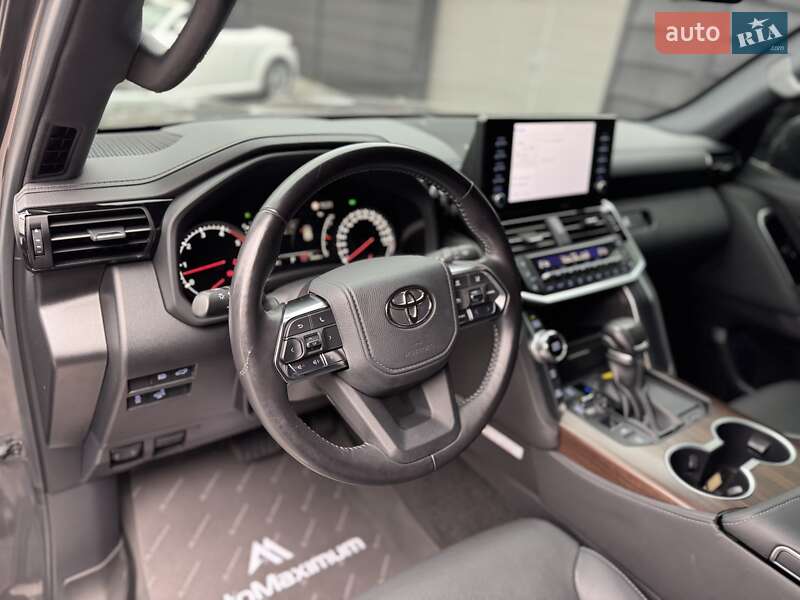 Внедорожник / Кроссовер Toyota Land Cruiser 2022 в Одессе фото 17 Внедорожник / Кроссовер Toyota Land Cruiser 2022 в Одессе