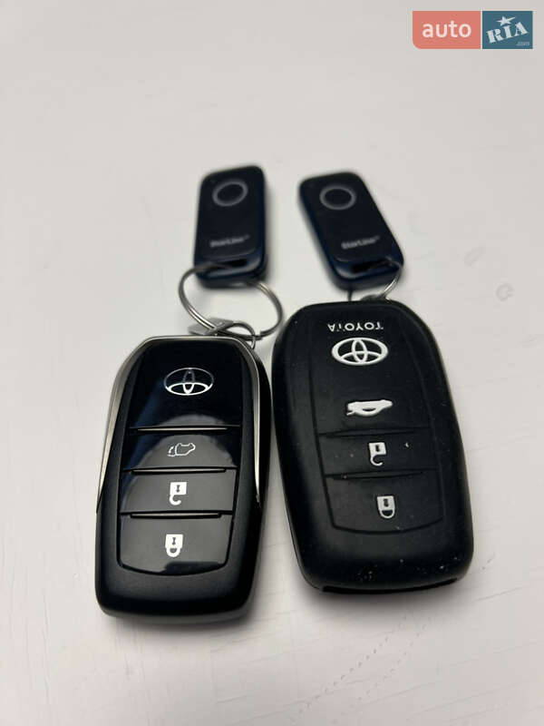 Внедорожник / Кроссовер Toyota Land Cruiser 2020 в Днепре