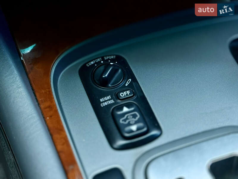 Внедорожник / Кроссовер Toyota Land Cruiser 2003 в Харькове