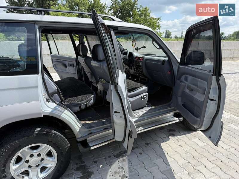 Внедорожник / Кроссовер Toyota Land Cruiser 1998 в Гайсине